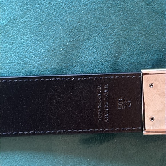 Men’s Burberry Belt size 42 NEVER WORN - Picture 4 of 4